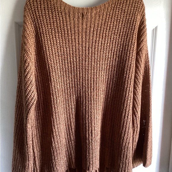 Versona XXL sweater, boho, tassels at bottom - Picture 6 of 6